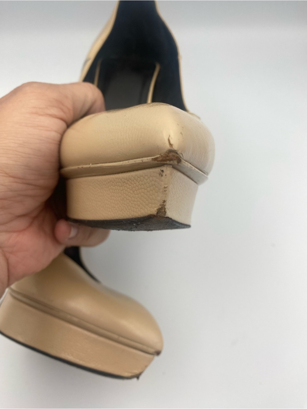 Saint Laurent Beige Pointed-Toe Stiletto Pumps - Picture 9 of 11